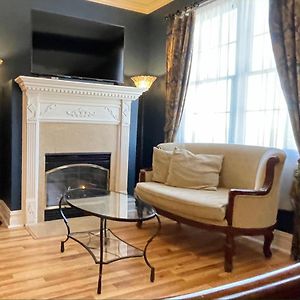 Versailles Suite 5